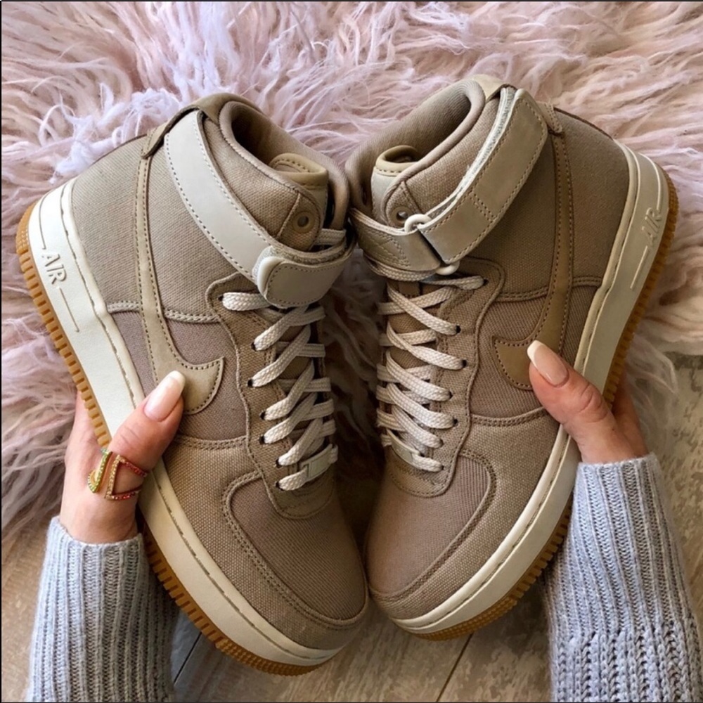 NWT Nike Air Force 1 Khaki - Picture 2 of 8